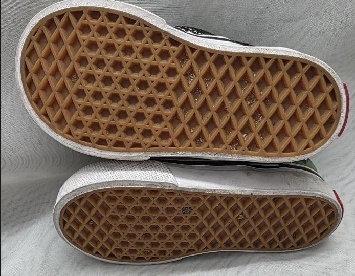 Vans Boy Toddler Slip On Hulk Shoe Size 4.5
