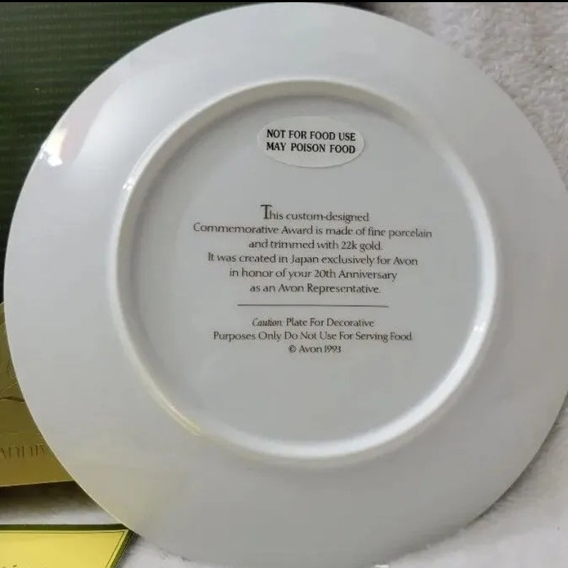 Vintage 1994 Avon Collector Plate 9" 22K Gold Trim 20th Anniversary New In Box