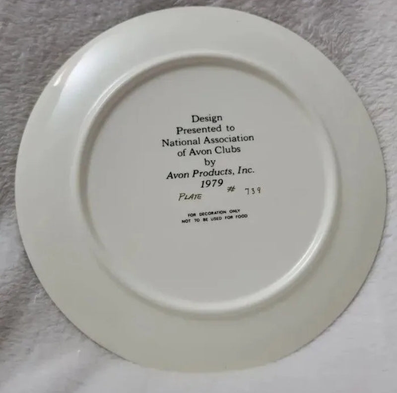 Vintage 1979 Avon Collector Plate #739 National Association Of Avon Clubs 8.5" Across.