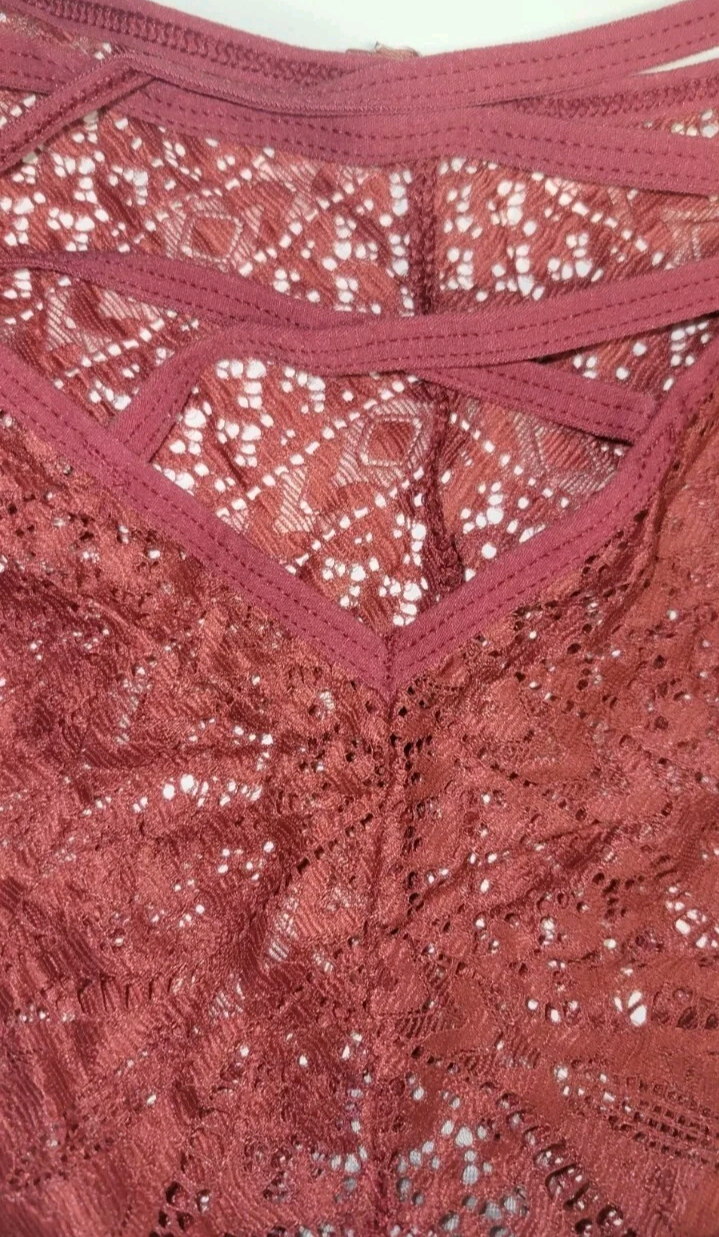 Womens Sexy Lacey Medium Cheeky Panties Low Cut Lingerie Underwear Criss Cross. New