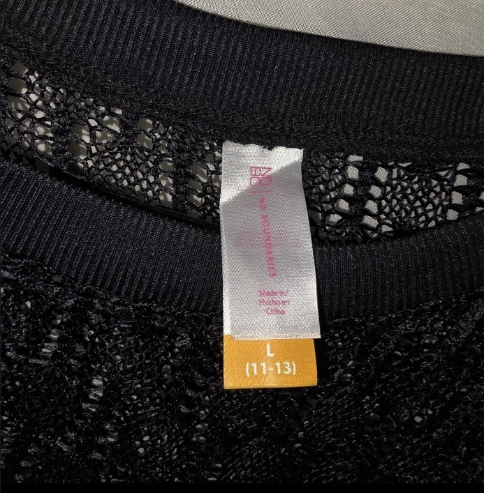 No Boundaries Womens Large 11-13 Swimsuit Top Cover Black Shirt Pit To Pit 22" Length 19". Excellent used condition