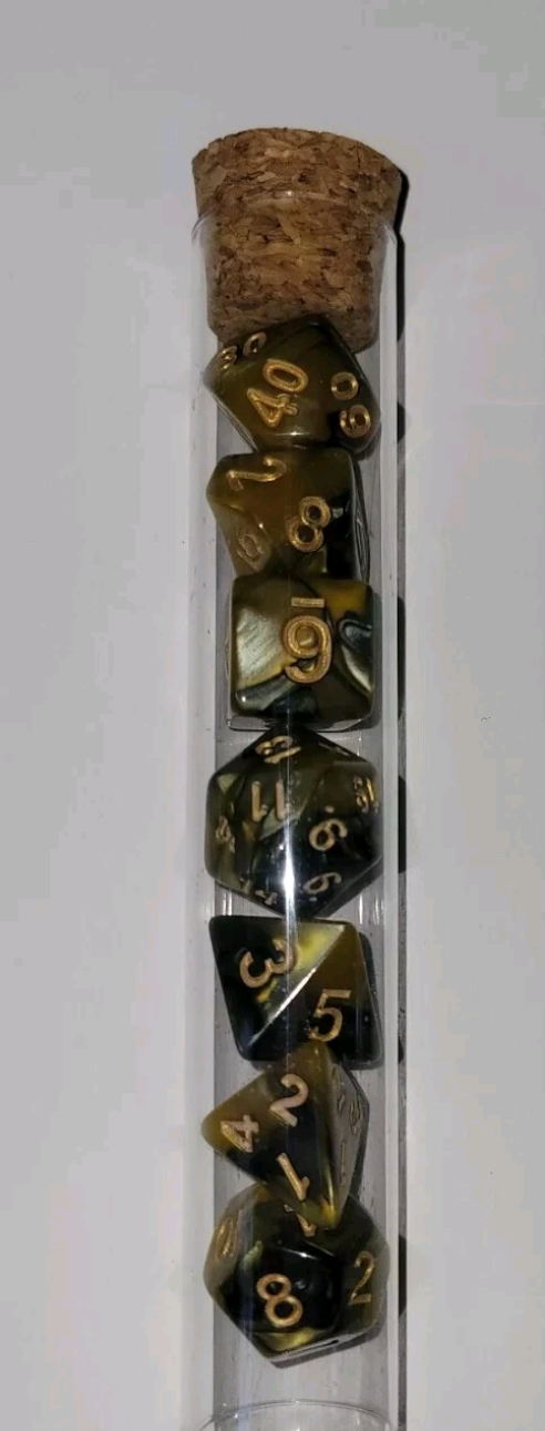 7 Piece Dice Set D+D Roll Playing Included With Storage Tube Manticore Dice