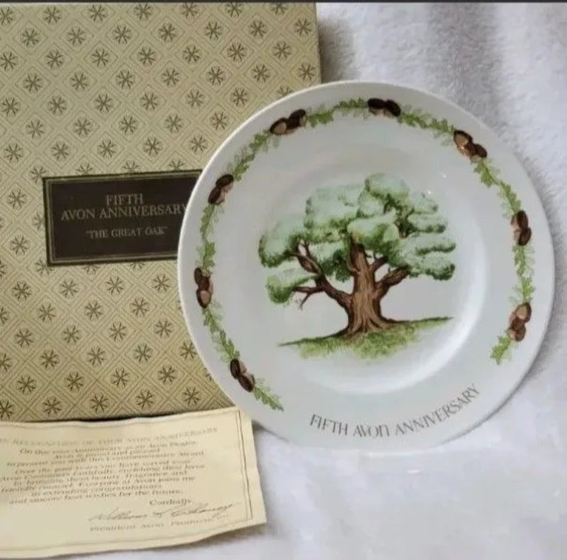 Vintage 1975 Avon Collector Plate The 5th Anniversary 8" The Great Oak New In Box