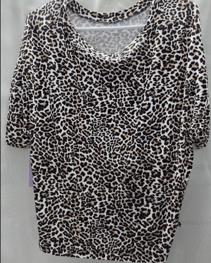 Joyspun Women Large 12-14 T Shirt With Animal Print