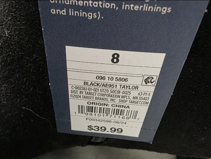 Universal Thread Womens Size 8 Black Taylor Suede Boot Side Zip 2 3/4" Heel New With Tags.