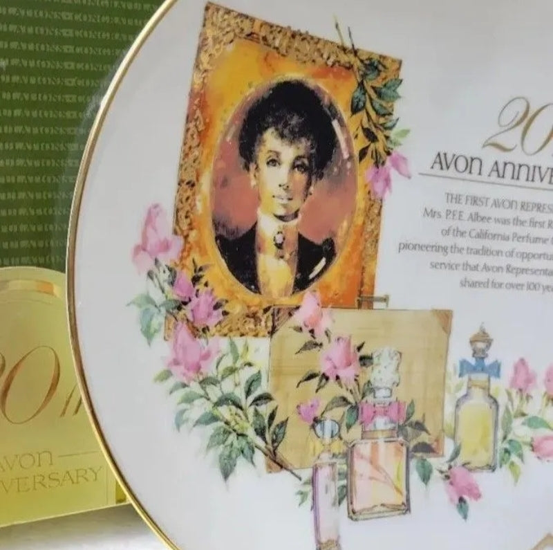 Vintage 1994 Avon Collector Plate 9" 22K Gold Trim 20th Anniversary New In Box
