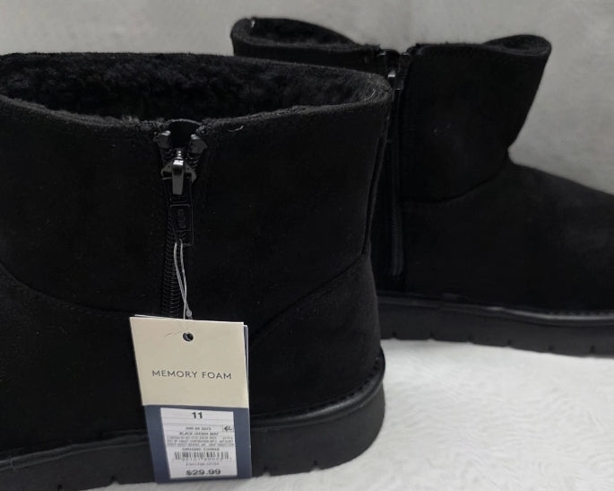 Universal Thread Womens Size 11 Black May Boot Fleece Lined Memory Foam Side Zip. New With Tags
