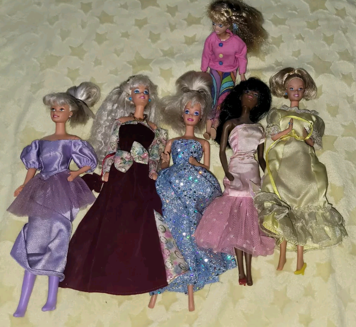 6 Vintage Barbie Dolls Mattel Various Years 1966 To 1987 Bendable Knees Clothes Skipper