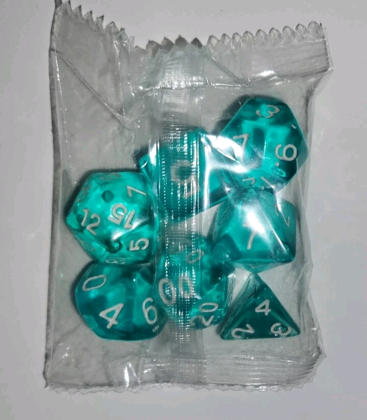 7 Piece Set D+D Role Playing Transparent Brand New