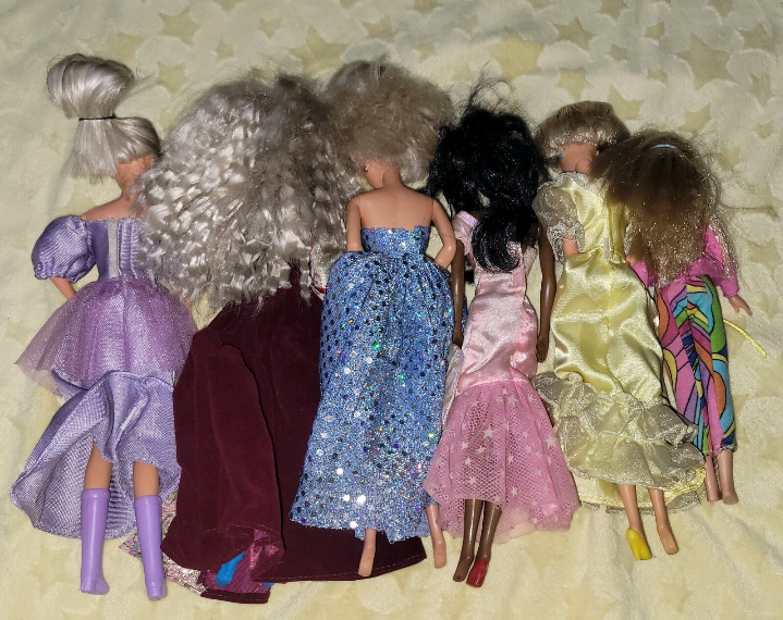 6 Vintage Barbie Dolls Mattel Various Years 1966 To 1987 Bendable Knees Clothes Skipper