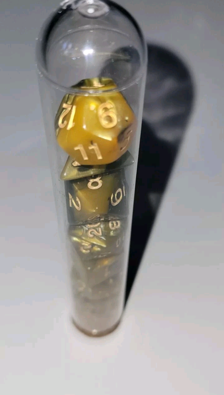 7 Piece Dice Set D+D Roll Playing Included With Storage Tube Manticore Dice