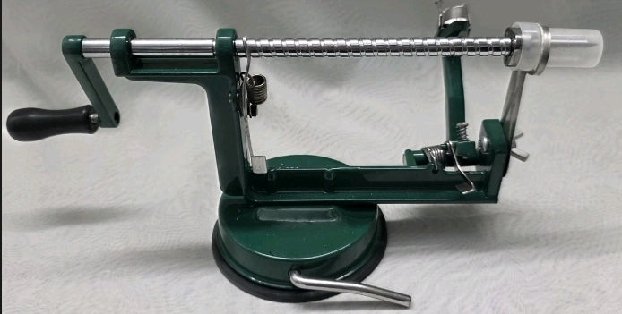 Apple Peeler Corer Slicer Suction Cup For Counter Top Hand Turn. Excellent used condition