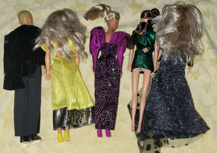 5 Vintage Barbie Dolls Various Brands Women Have Bendable Knees Clothes Included.