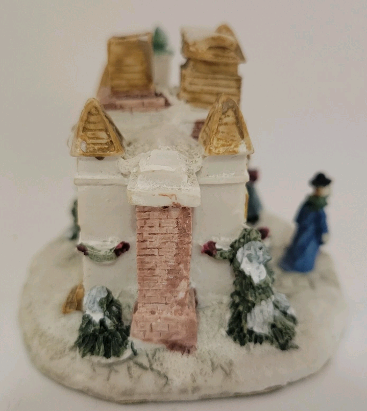 Unbranded City Hall Holiday Figurine *Add To Your Holiday Village * 3"×3