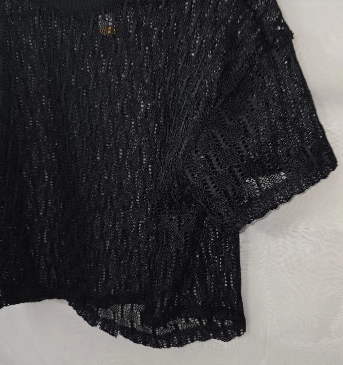 No Boundaries Womens Large 11-13 Swimsuit Top Cover Black Shirt Pit To Pit 22" Length 19". Excellent used condition