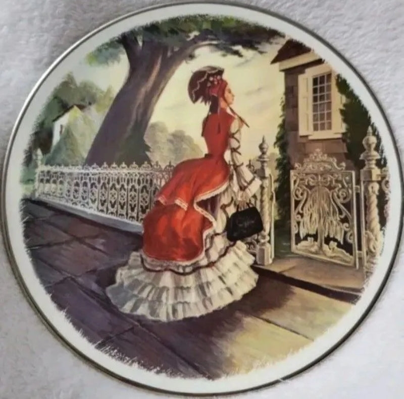 Vintage 1977 Avon Collector Plate Club National Association Of Avon 8.5" Across