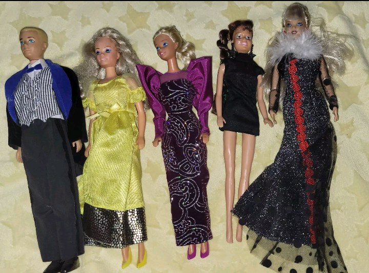 5 Vintage Barbie Dolls Various Brands Women Have Bendable Knees Clothes Included.