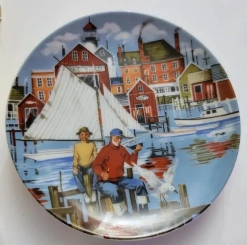Vintage 1985 Avon American Portraits Collector Plate Collection THE EAST 4". New In Box