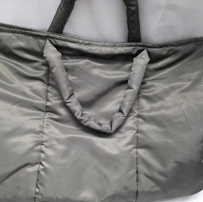A New Day Green Duffel Bag Tote Zip Closure 15"×26" Inside Pockets. Excellent used condition