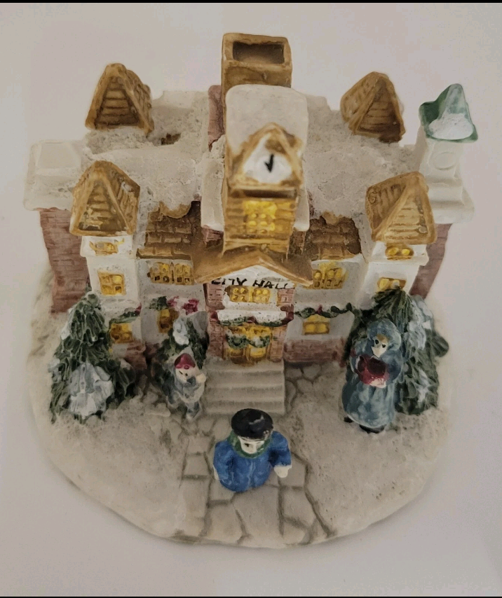 Unbranded City Hall Holiday Figurine *Add To Your Holiday Village * 3"×3
