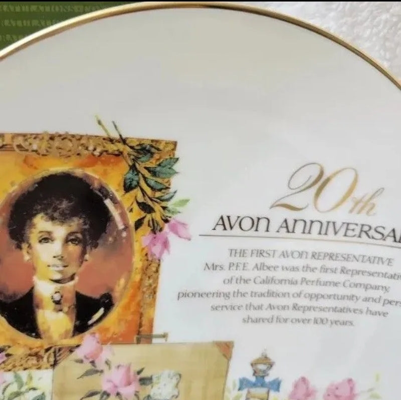Vintage 1994 Avon Collector Plate 9" 22K Gold Trim 20th Anniversary New In Box