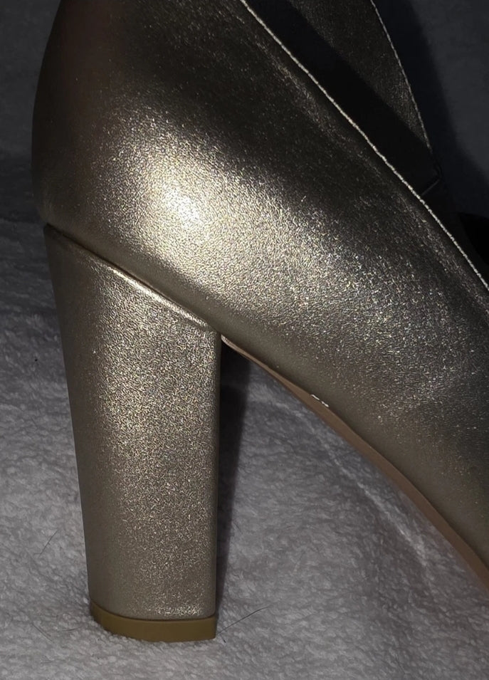 IDIFU Womens High Heel Shoe Size 8.5 4.5" Heel Shiny New