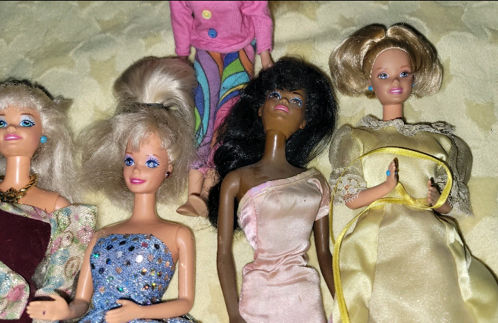 6 Vintage Barbie Dolls Mattel Various Years 1966 To 1987 Bendable Knees Clothes Skipper