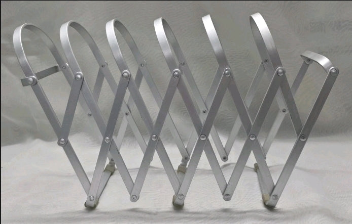 Expandable Store Display Rack With Adjustable Organizer For Books Magazines etc 3" to 32