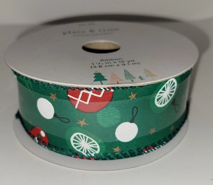 Place And Time Wonderland Ribbon Wired Edge 1 1/2" × 10 Yards Green Ornaments. Condition Is New