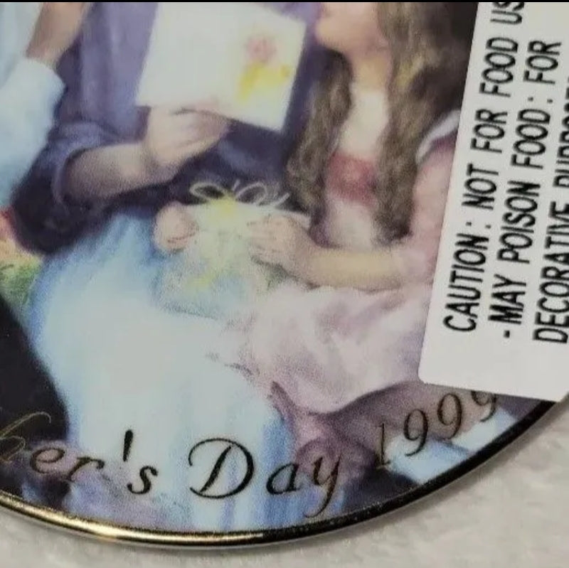 Vintage 1999 Avon Pride And Joy Mother's Day Collector Plate 4" 22K Gold Trim